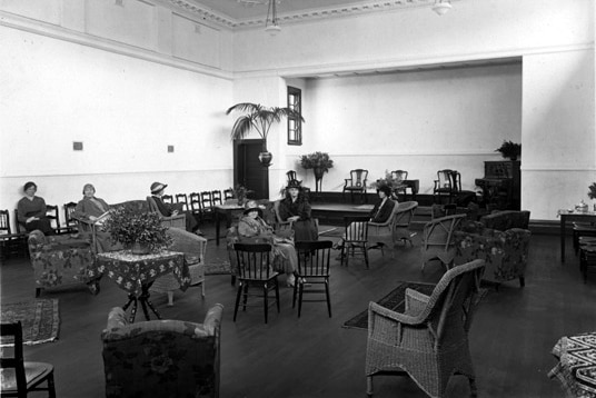 Karrakatta Club sitting room in the 1920s, photograph by E.L. Mitchell