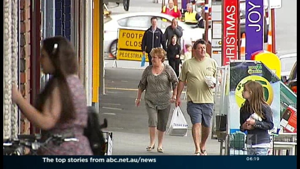 Main street shopping looks for comeback - ABC News
