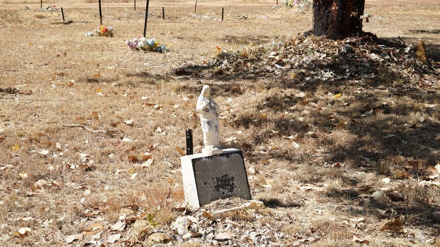 An unmarked headstone.
