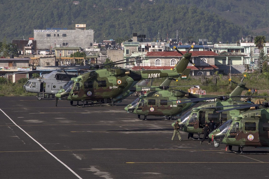 Nepal quake aid being delivered by Indian military helicopters