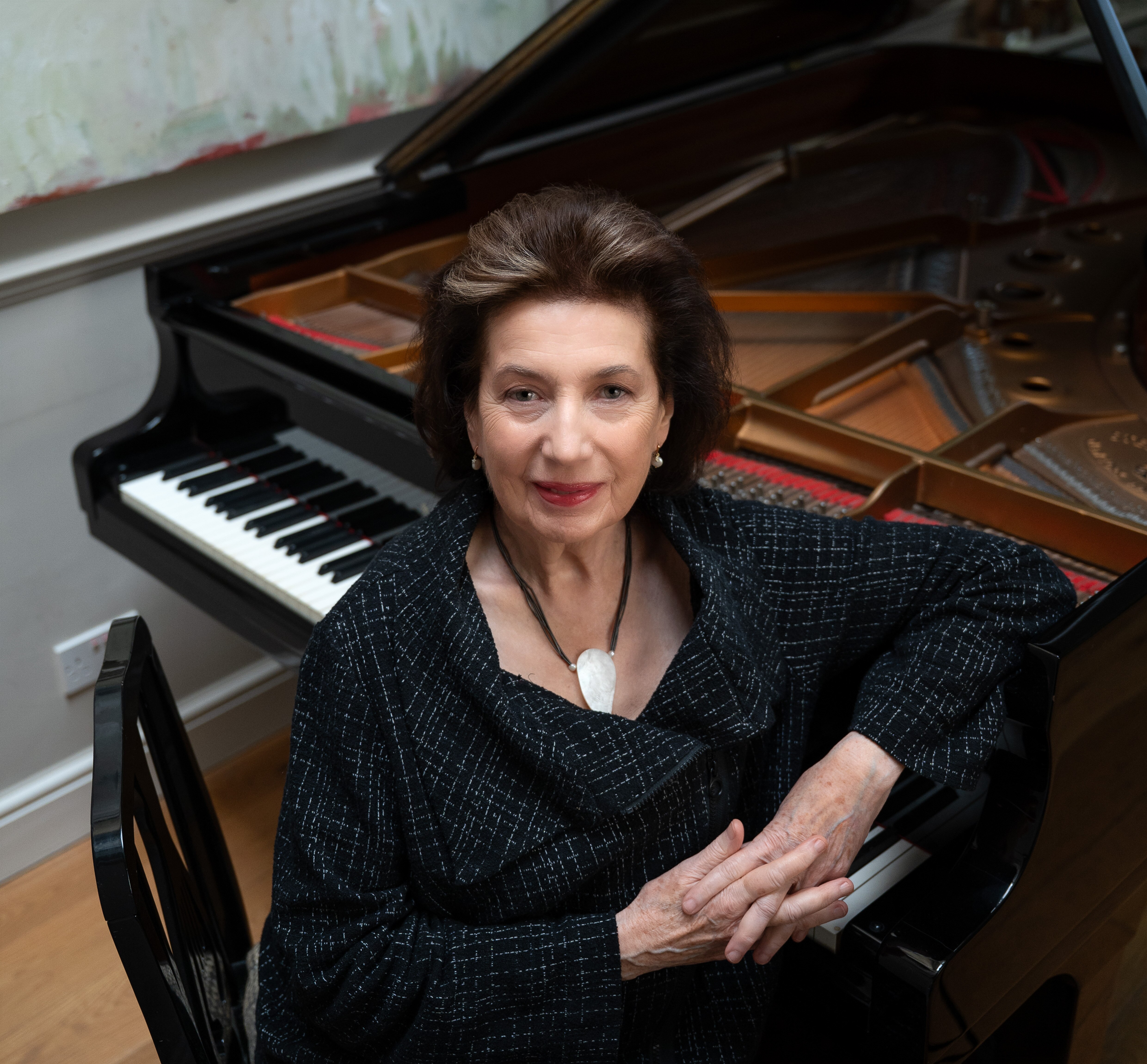 Imogen Cooper plays Mozart with the BBC Scottish Symphony Orchestra ...