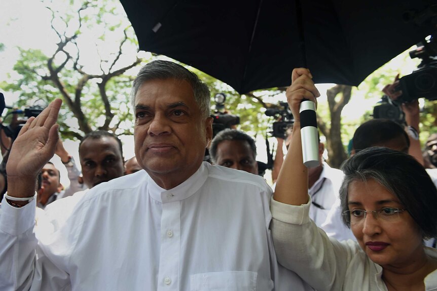 Ranil Wickremesinghe arrives to cast vote to retain prime ministership