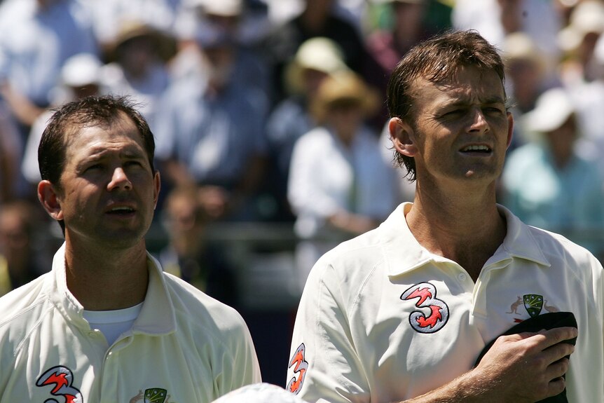 Ricky Ponting and Adam Gilchrist sing the Australian national anthem