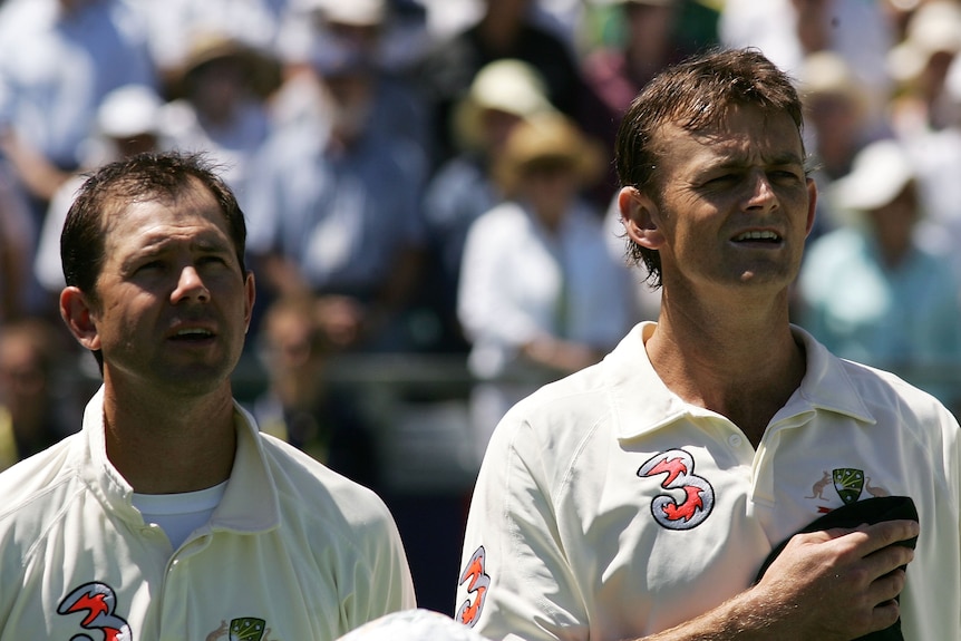 Ricky Ponting and Adam Gilchrist sing the Australian national anthem