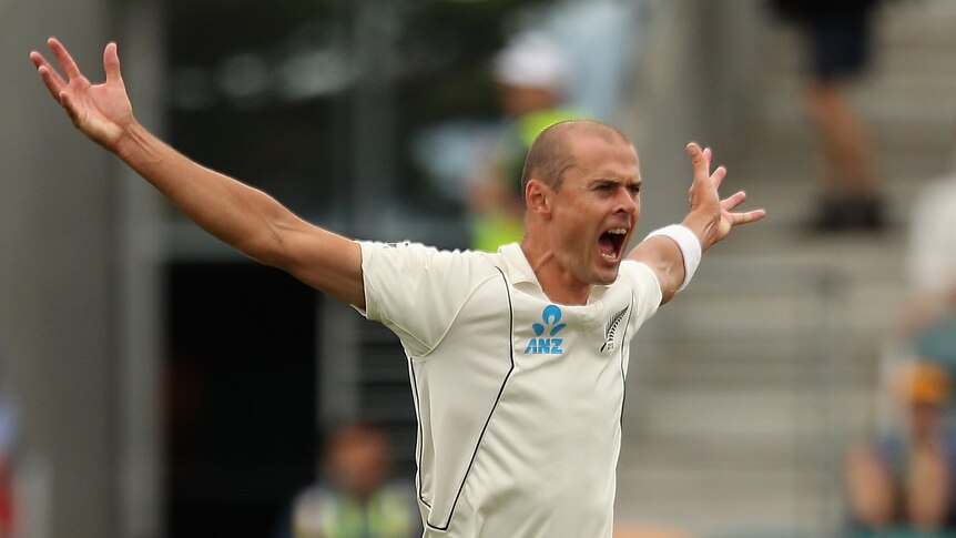 Chris Martin enjoyed a bountiful spell in conditions heavily favouring the bowlers in Hobart.