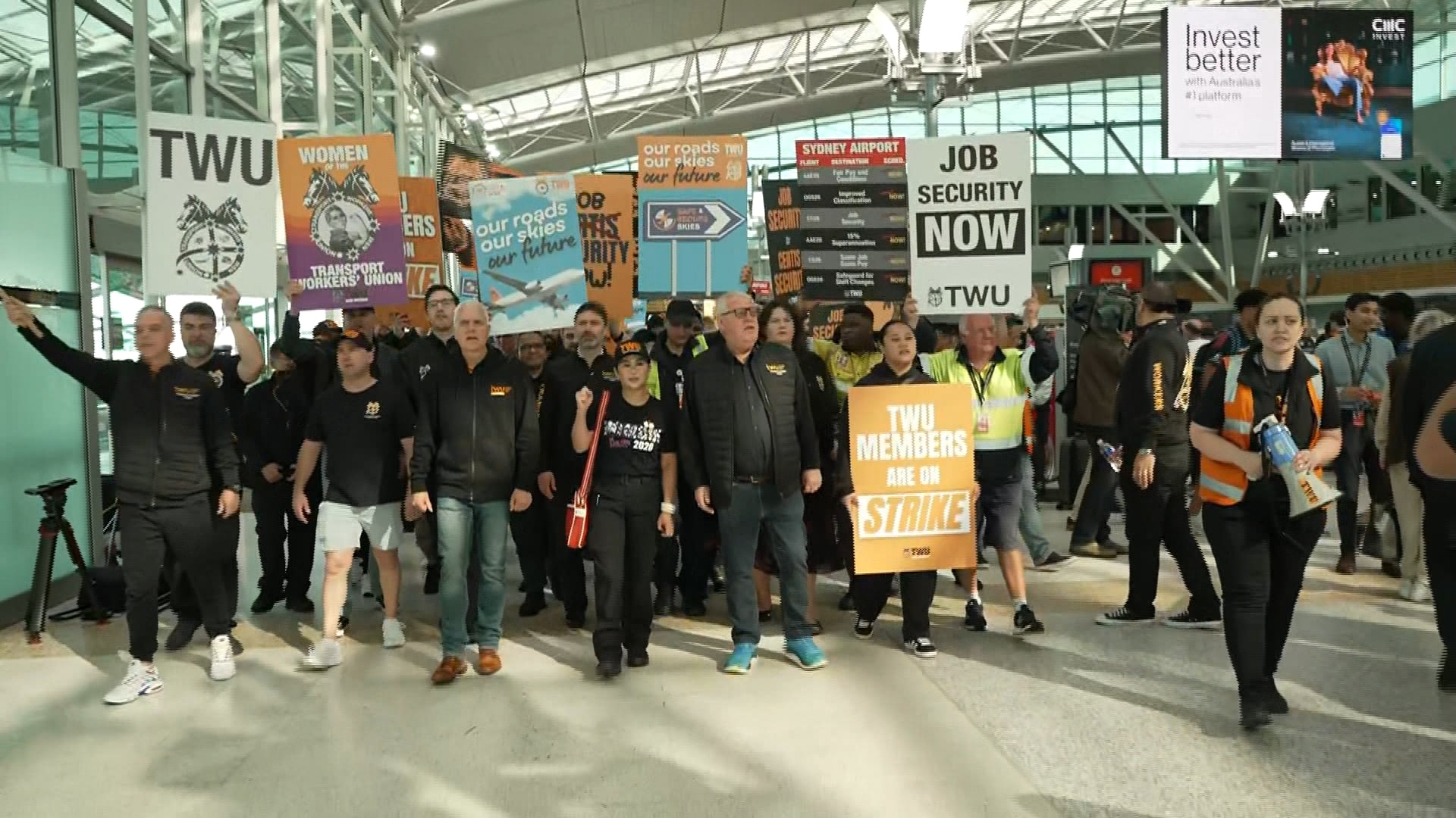 Sydney Airport strike march