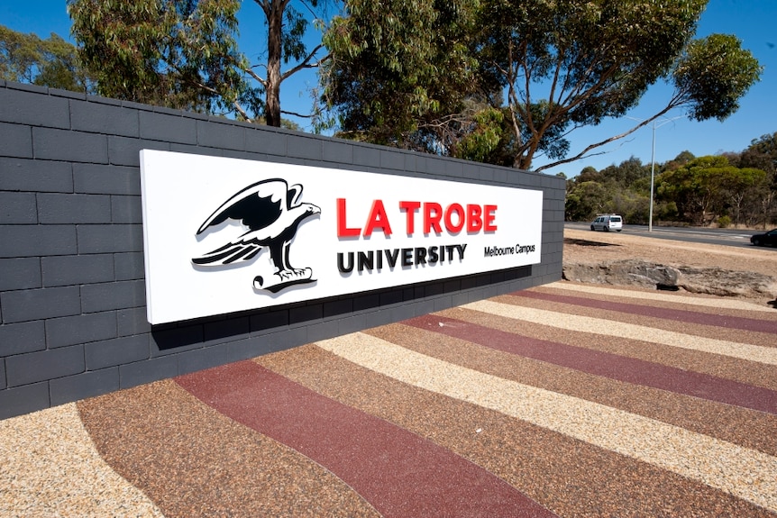 A sign saying Latrobe University
