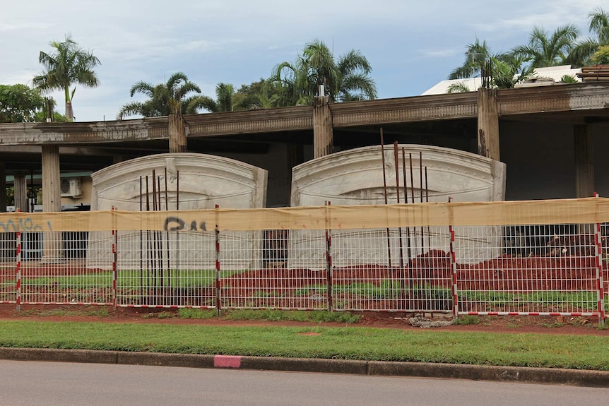 Columns and decorative concrete on an unfinished Darwin house.