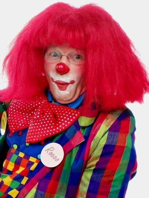 Professional clowns say 'silly' trend is threatening their safety and ...