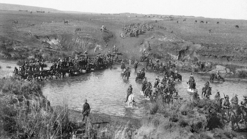 Members of the 5th Victorian Mounted Regiment cross the Pongola River