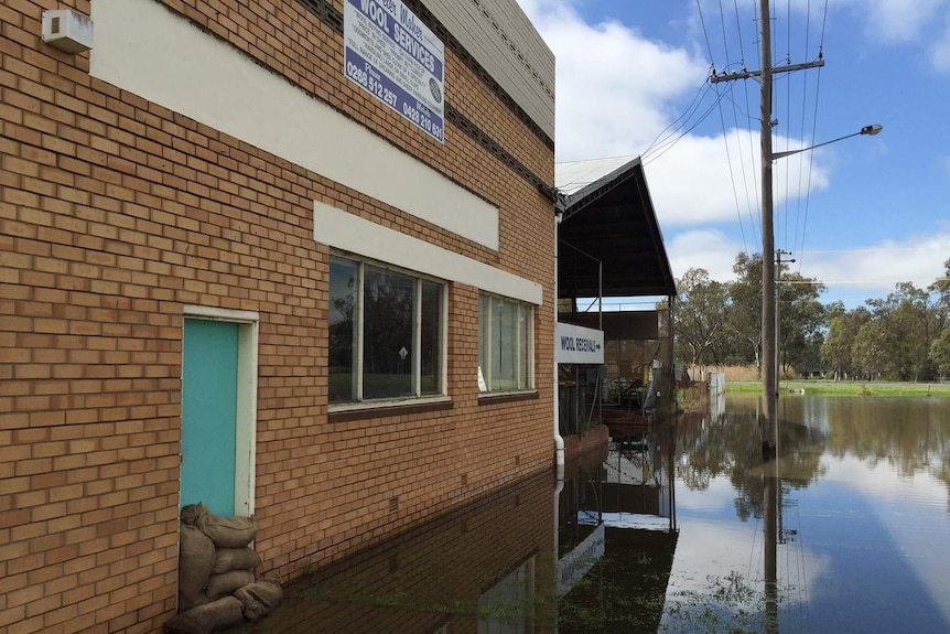 Forbes flood preparation