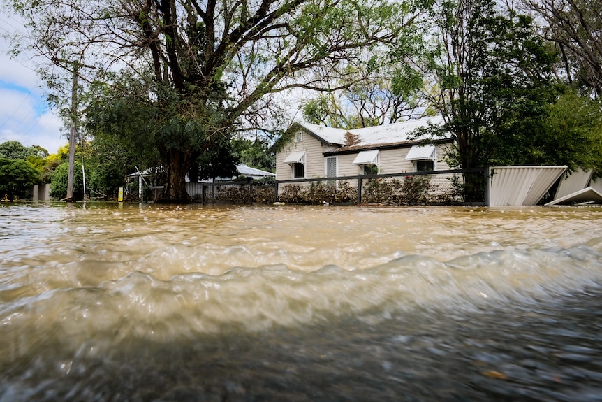 House with water front