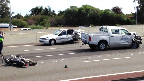 Motorcyclist killed in multiple vehicle crash on Kwinana Freeway