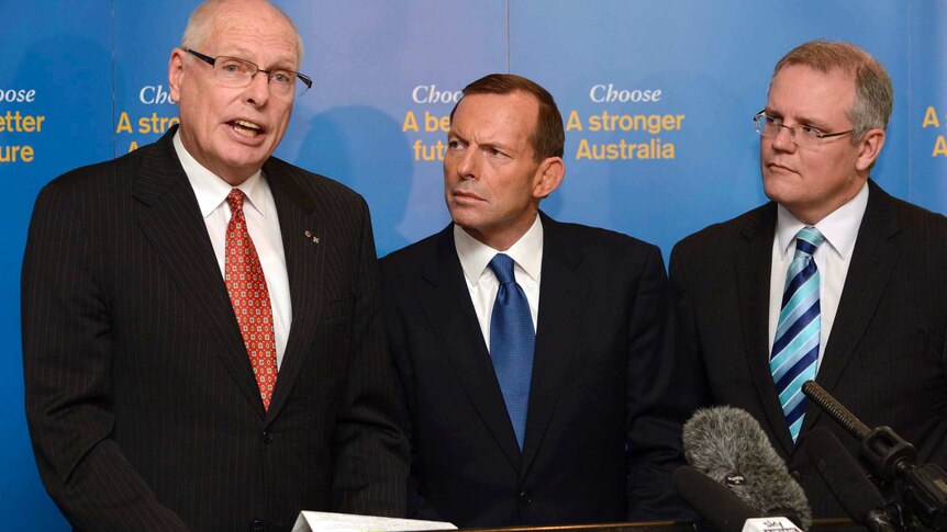 Jim Molan helps announce Coalition's asylum seekers policy
