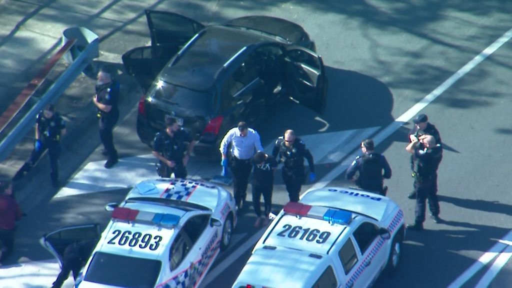 Arrests made in Beenleigh following the stabbing of a security guard on ...