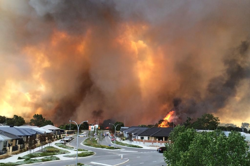 Whiteman Park bushfire as seen from nearby streets