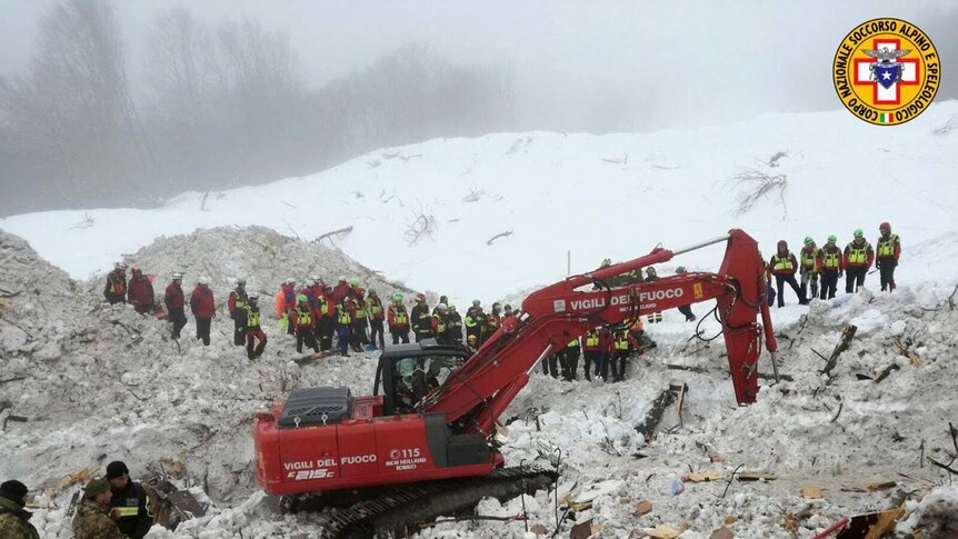 Rescue operation after Italy avalanche