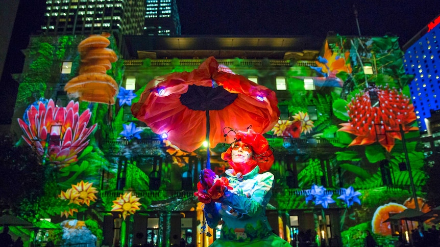 Vivid Sydney 2015 Enchanted Sydney at Customs House with street performer Monet