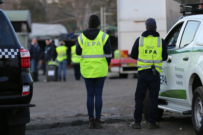 Two Environmental Protection Authority officers at a NSW construction site