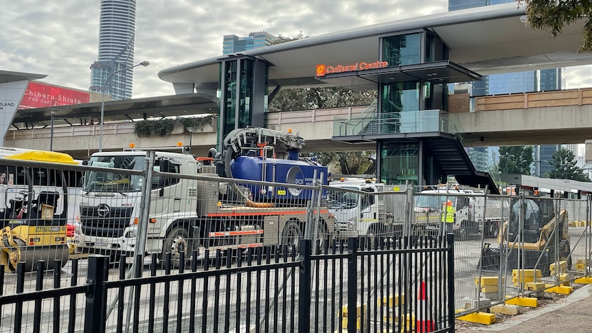 Construction at Brisbane Cultural Centre station