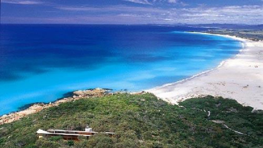 Bay of Fires Tourism Tasmania still