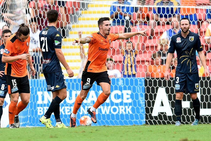 Jamie Maclaren celebrates his goal for Brisbane Roar v Central Coast Mariners