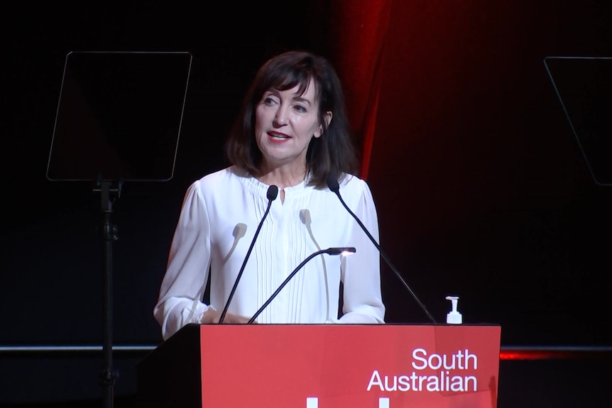 SA Labor deputy leader Susan Close at a lectern.