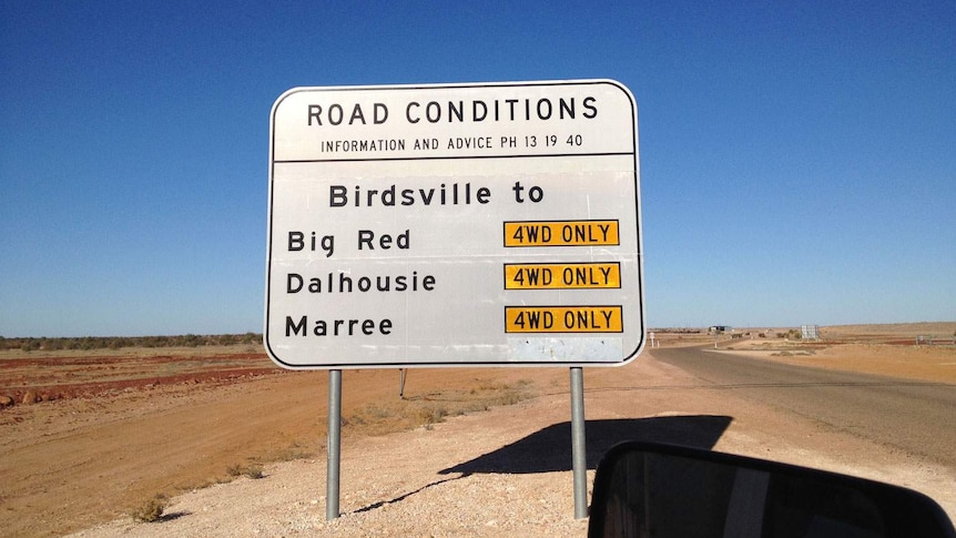 The start of the Simpson Desert track