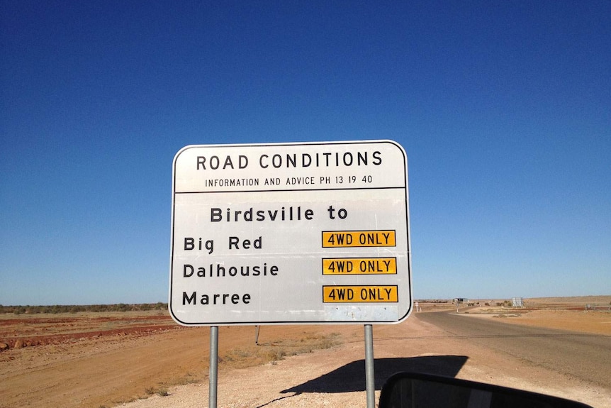 The start of the Simpson Desert track