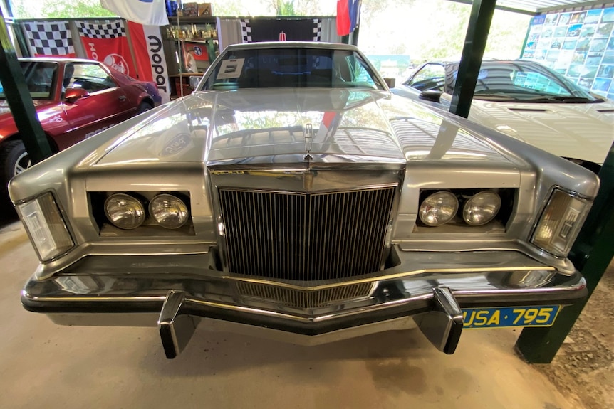 Front shot of classic American car, the Lincoln