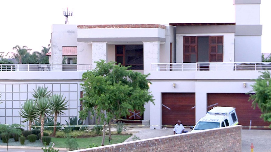 Police attend Oscar Pistorius's Pretoria house