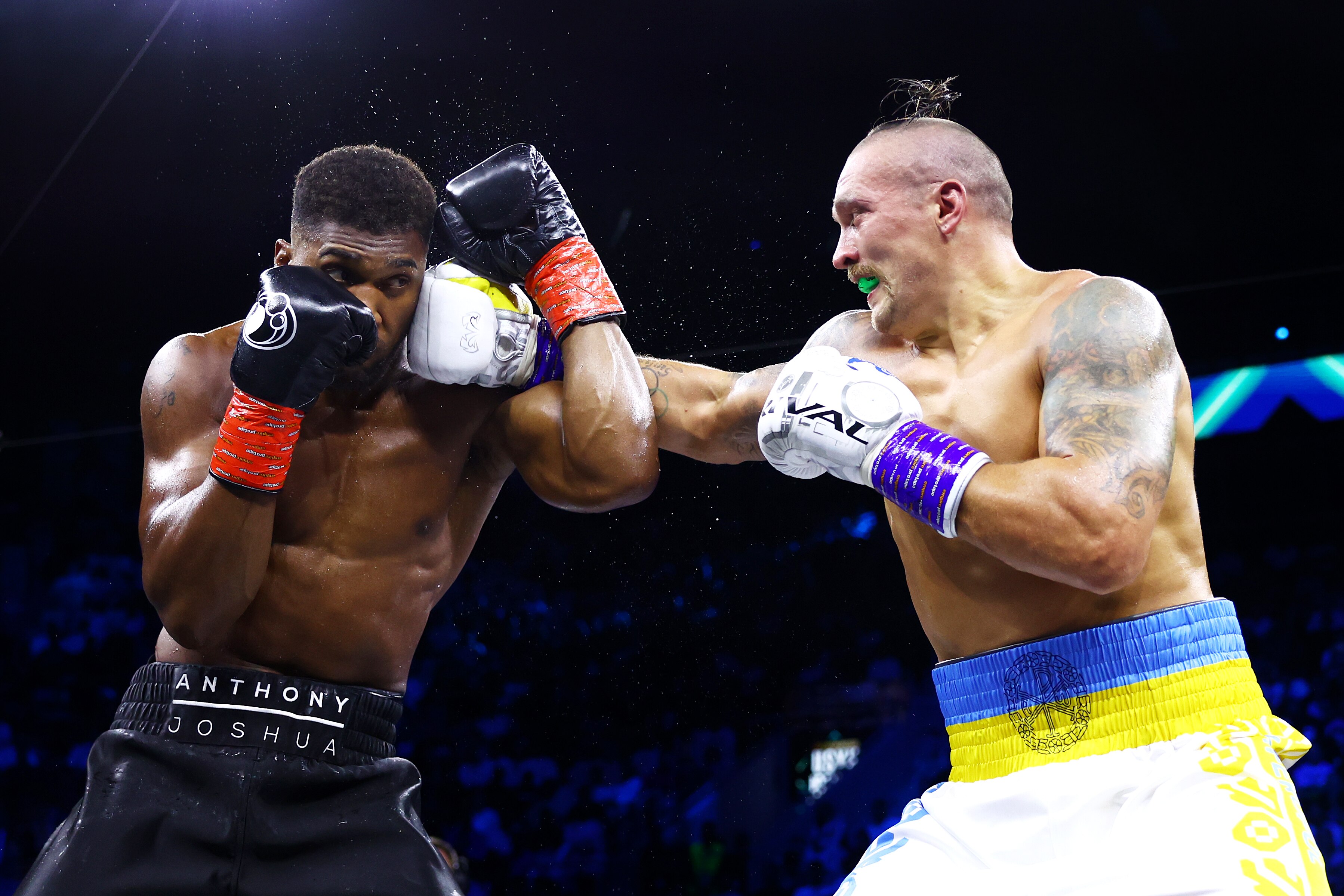 Oleksandr Usyk Wins A Split Decision Over Anthony Joshua In Their World ...