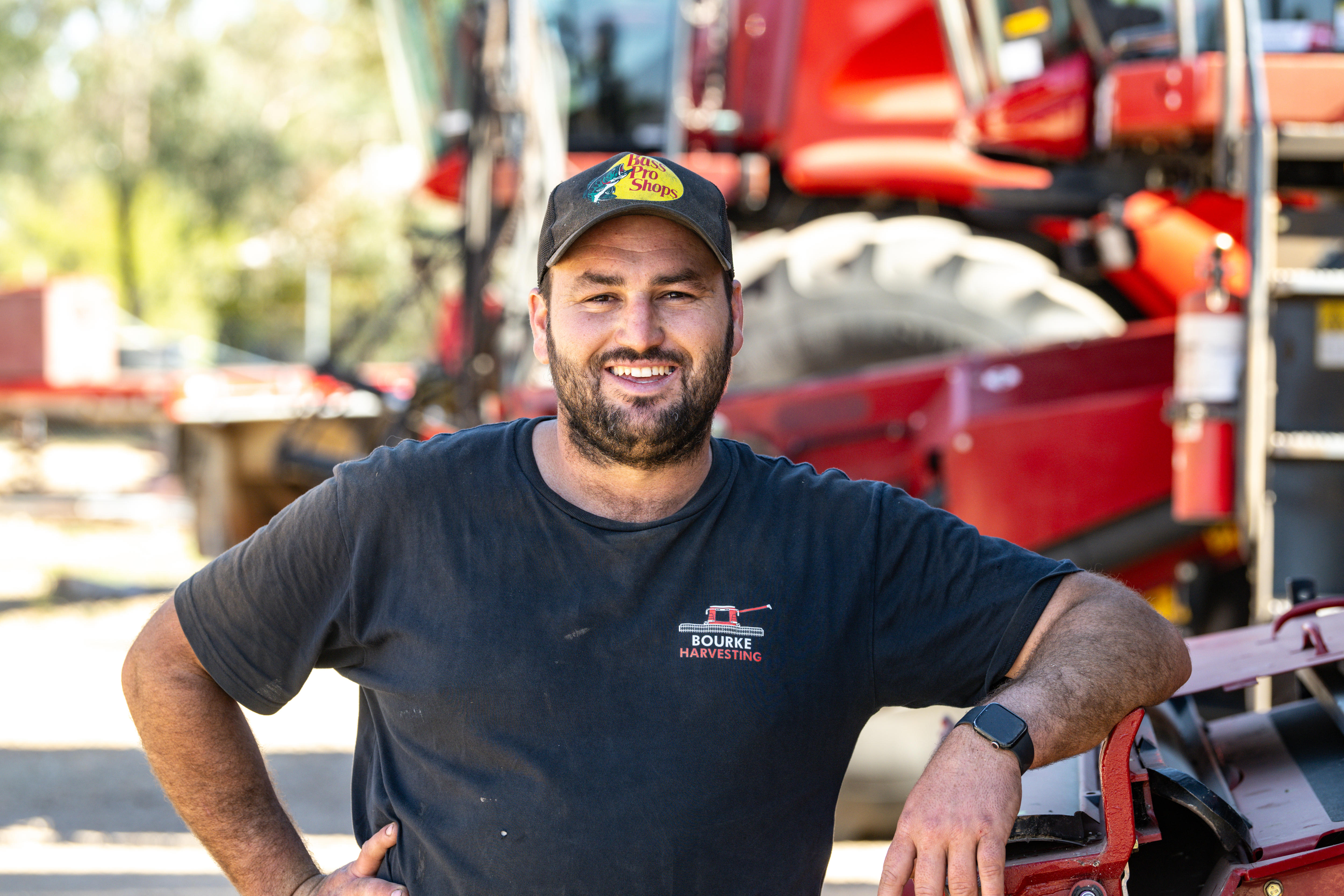 Working holiday visa pause leaves farms short as harvest season looms - ABC News & Headlines – Australian Broadcasting Corporation