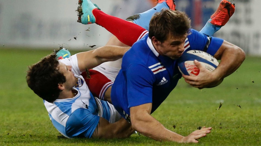 Vincent Clerc (R) scored twice to help France see off the Pumas.