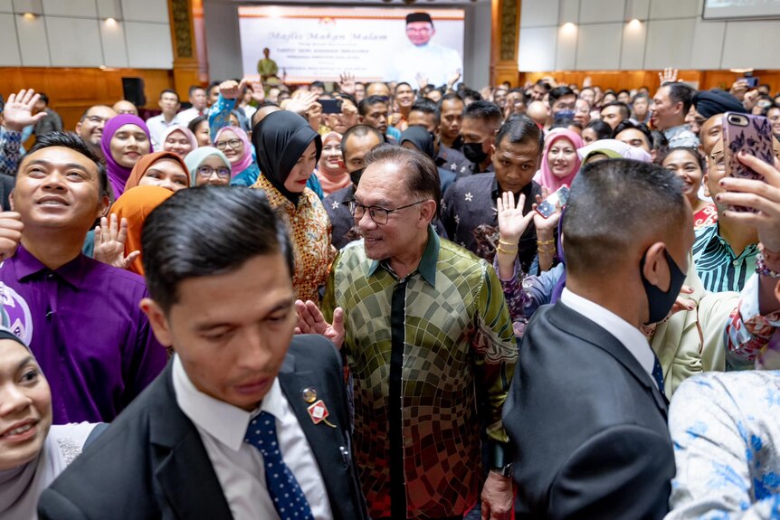 Anwar Ibrahim with Malaysian diaspora in Jakarta
