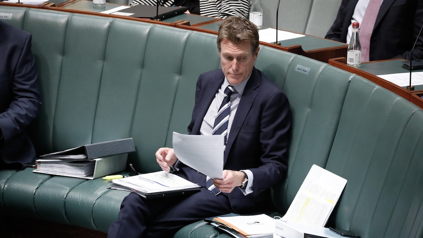 Christian Porter sitting on the frontbench in the House of Representatives