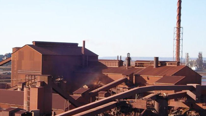 Ministers visit Whyalla to sell carbon pricing