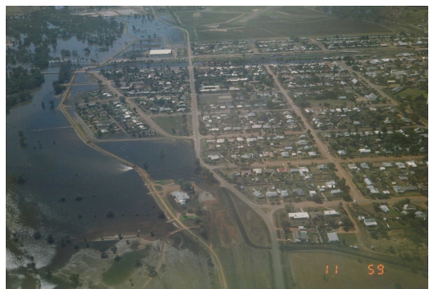 An aerial photograph showing the extent of the Nyngan flood disaster.