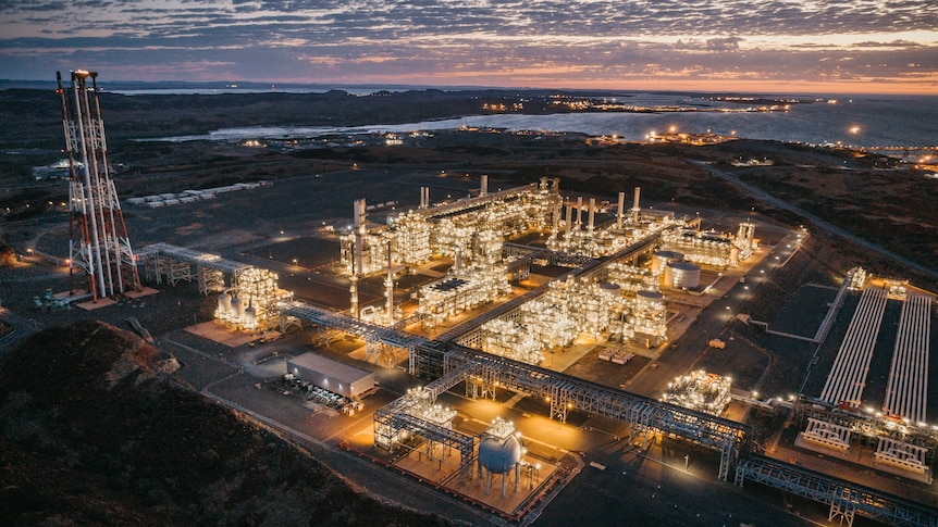 Pluto LNG Plant, onshore gas plant