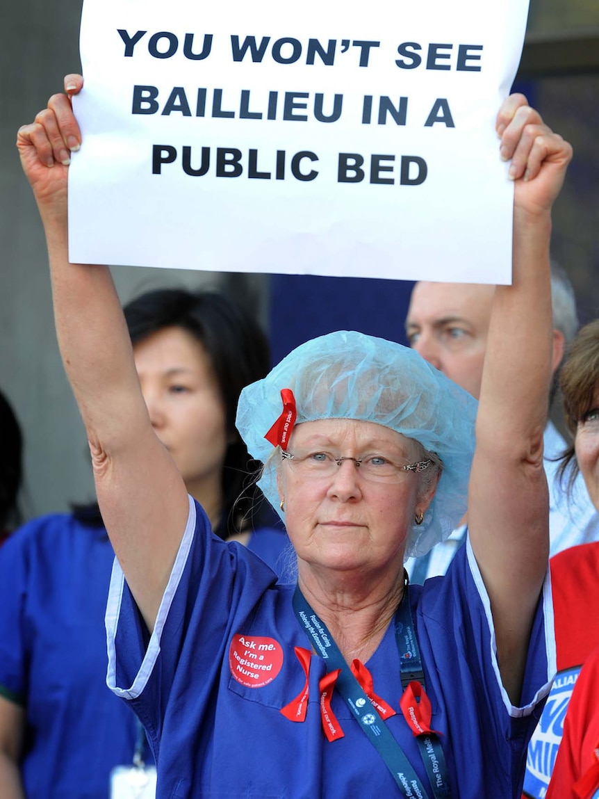 Victorian nurses protest outside the Royal Melbourne Hospital