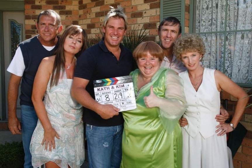 Shane Warne on the set of Kath & Kim.