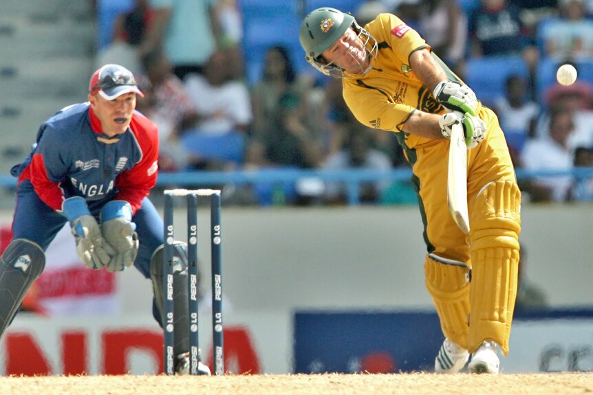 Ricky Ponting smashes a boundary against England at 2007 World Cup