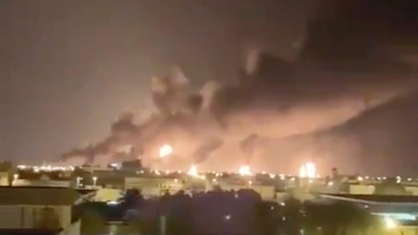 Night vision of large amounts of smoke emitting from the oil processing plant