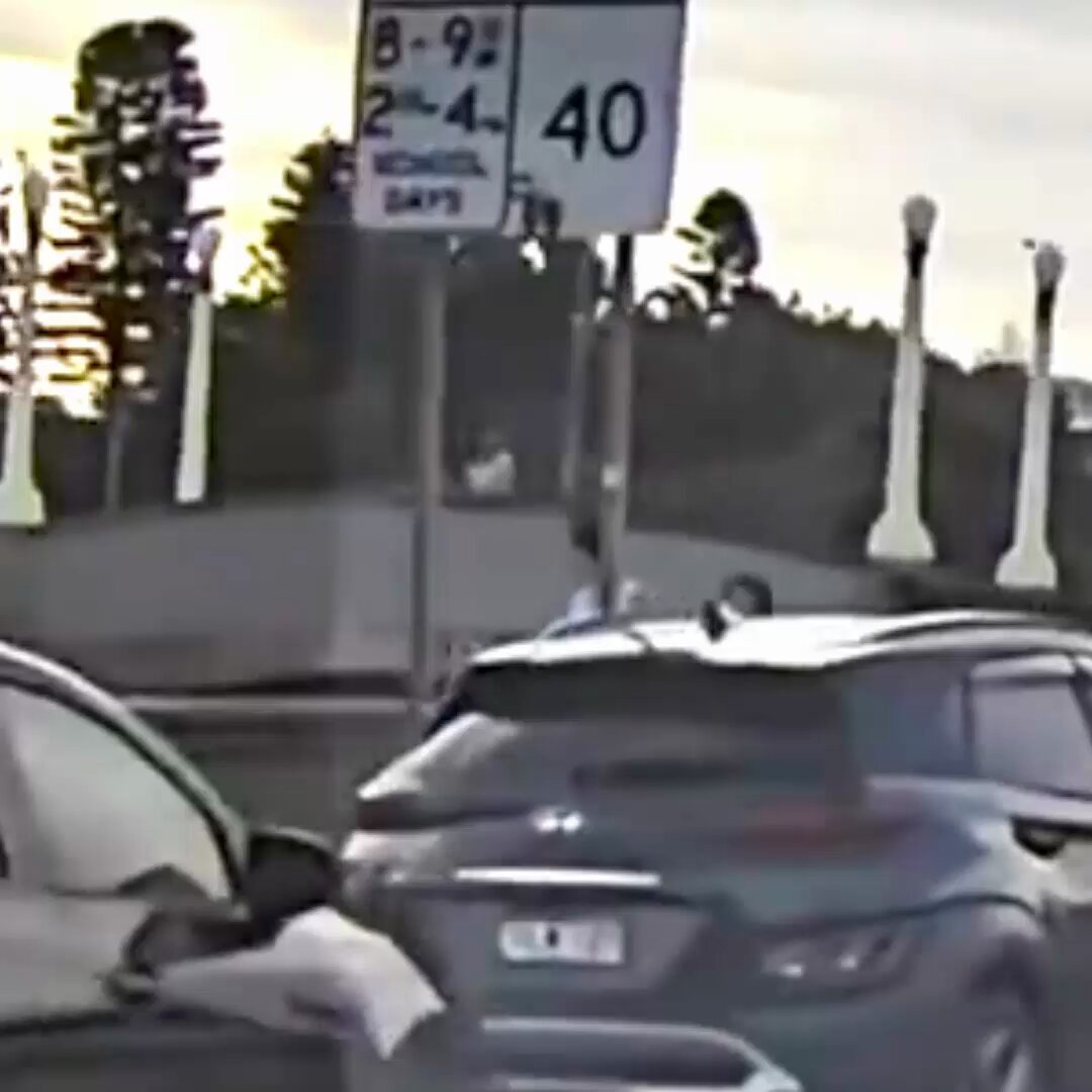 Dashcam footage of the Bondi terror attack - ABC News