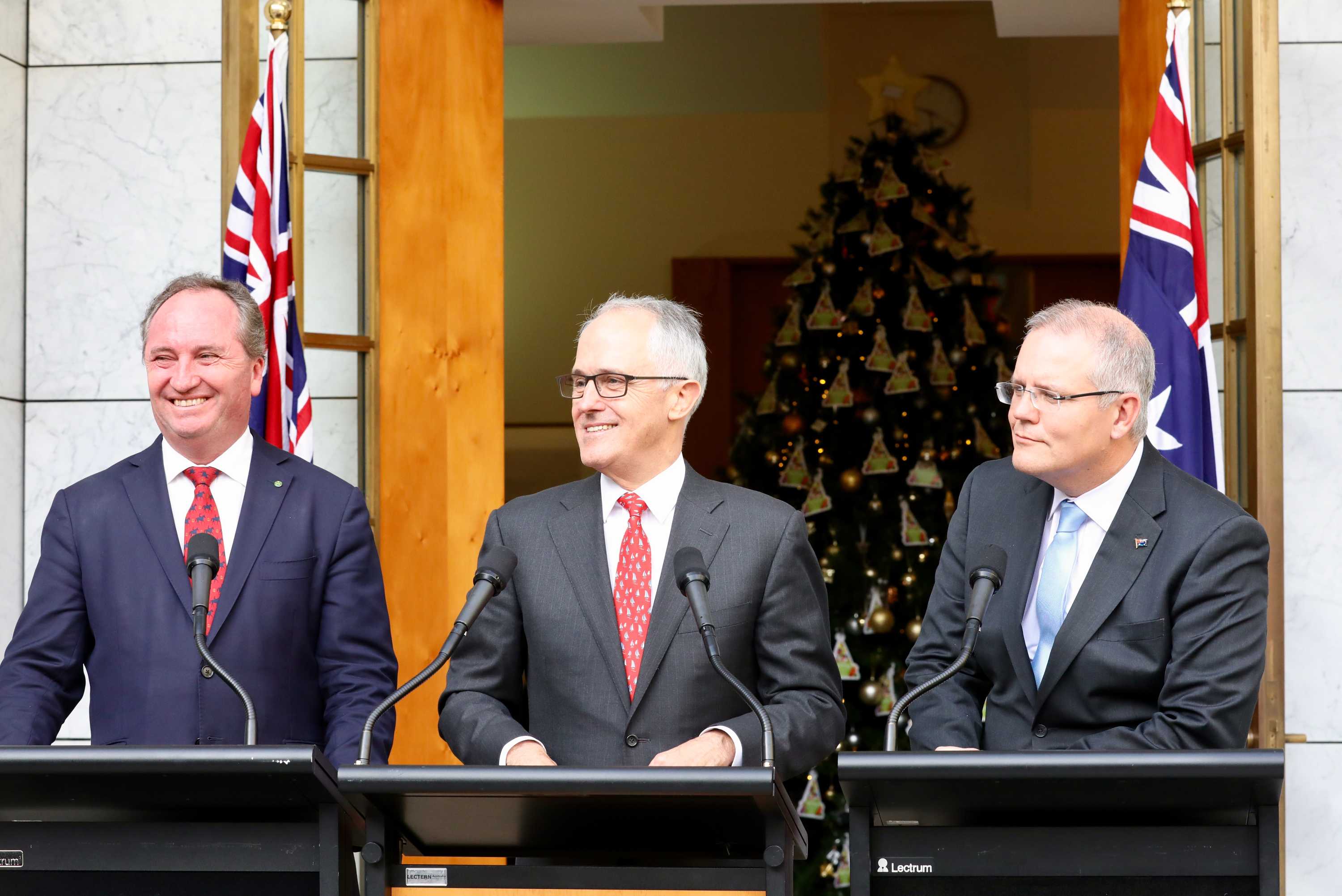 Backpacker tax passes Senate with Greens support - ABC News