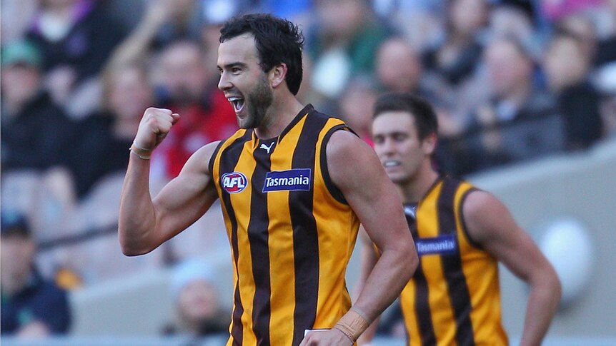 Hawthorn's Jordan Lewis will return to the Hawks side for Saturday's preliminary final.