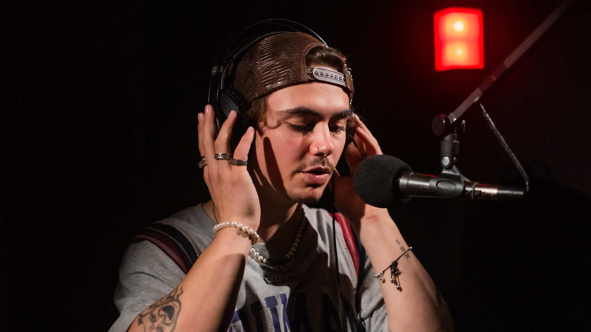 Blanko (RICH VALENTINE) | Bars of Steel - triple j