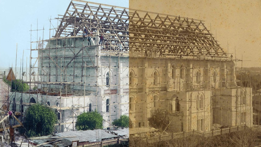 A half black and white, half colourised photograph of Elder Hall being built in Adelaide in 1899.