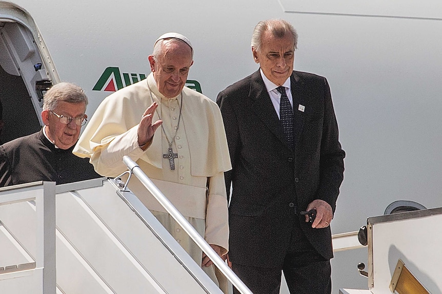 Pope Francis lands in Bangui
