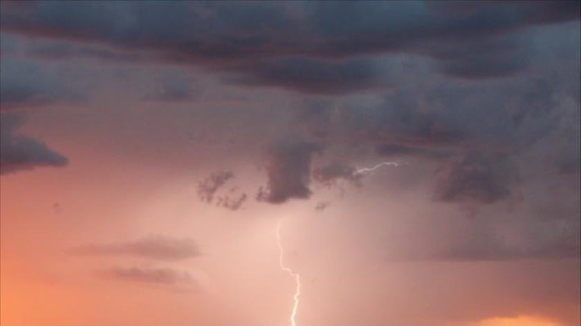 Lightning strikes in WA's Wheatbelt